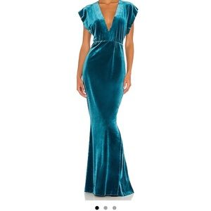 Wore once* gorgeous Norma Kamala gown size extra small